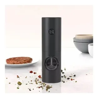 Rasnita electrica pentru sare, piper sau condimente