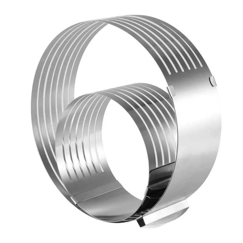 Set 5 Piese pentru Tăierea Tortului cu 2 Inele Ajustabile cu spatule si cutit – Accesoriu Patiserie