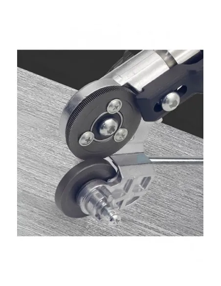 Adaptor bormasina pentru taiat tabla si materiale feroase