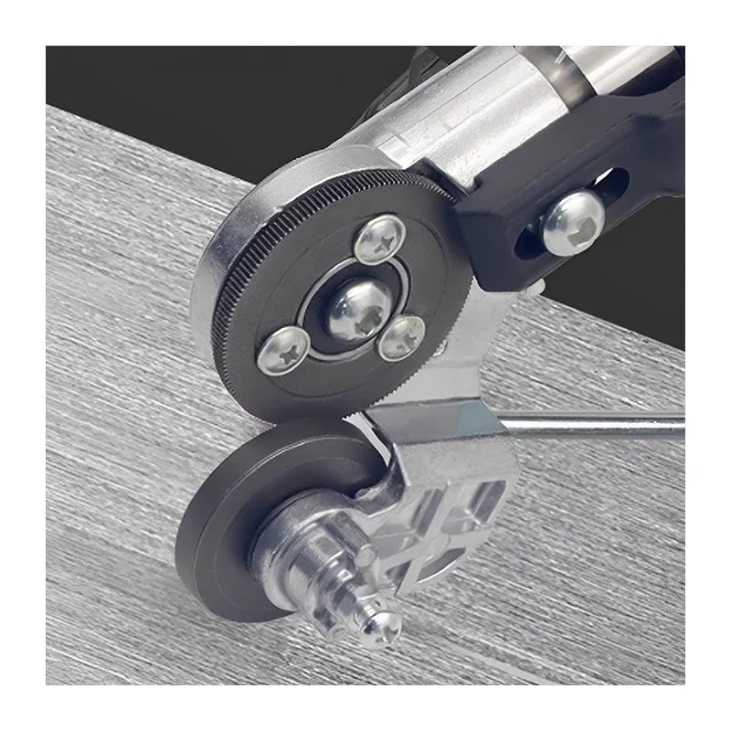 Adaptor bormasina pentru taiat tabla si materiale feroase
