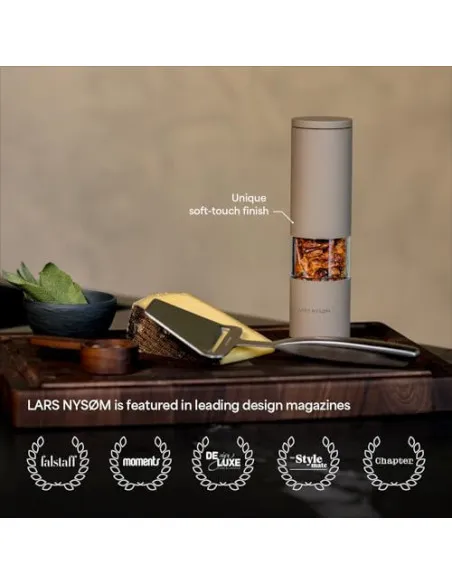 LARS NYSØM Chili Mill with Stainless Steel Cutting Blade | Premium Chili Cutter | Stylish Spice Mill (Carbon Black)