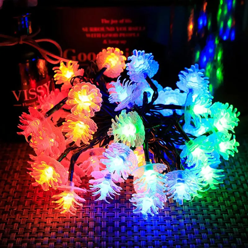 Set 2 x Instalație Solară cu Conuri de Brad, 50 LED-uri Multicolor, 8 Jocuri de Lumini, 5 m