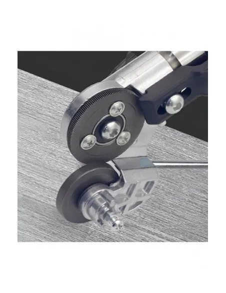 Adaptor bormasina pentru taiat tabla si materiale feroase