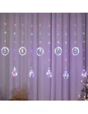 Instalatie led tip perdea cu diferite figurine, cercuri si globuri luminoase