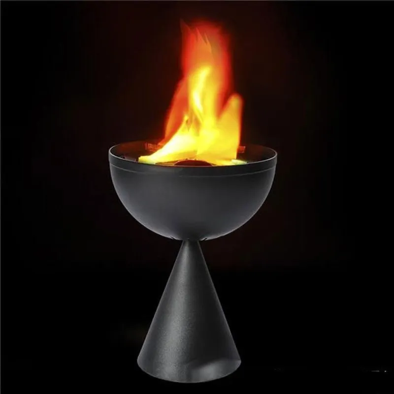 Lampa de interior cu flacara falsa prevazuta cu